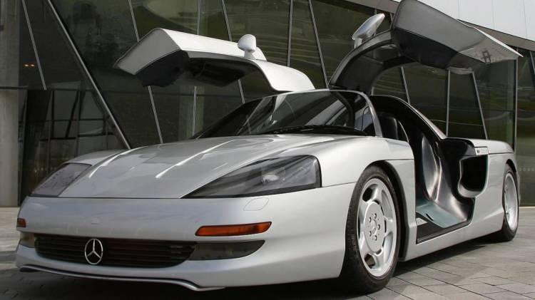 <p>Dünyaca ünlü otomobil dergisi TopGear, 1990’lı yıllarda tanıtılan en iyi süper otomobil konseptlerini seçti. Hiç üretilmeyen bu konsept modellerde kullanılan teknolojiler günümüze kadar uzanan yıllar sonra üretilecek modellerde hayata geçti.</p>
