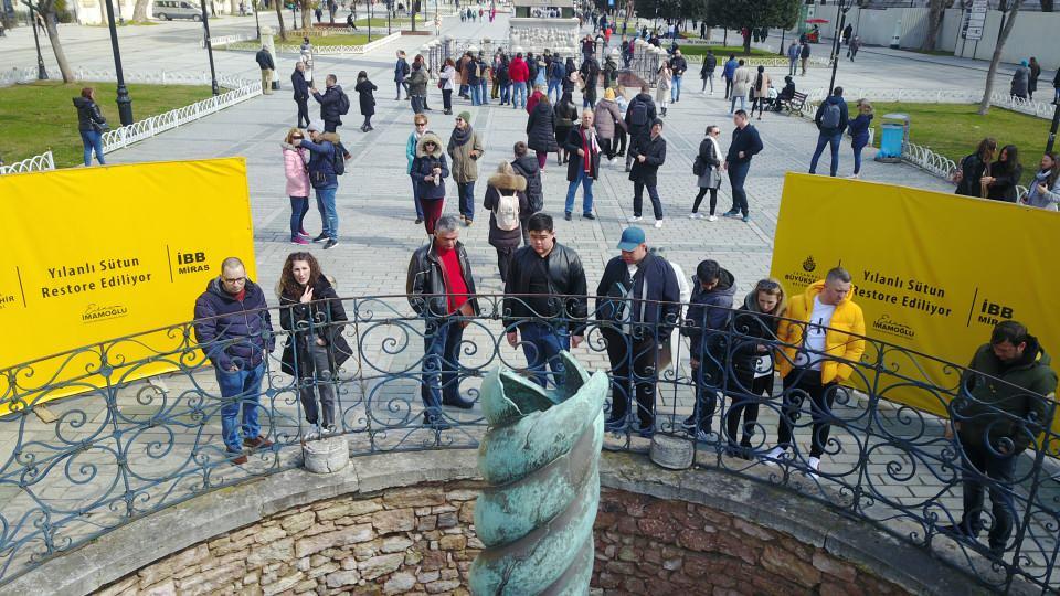 <p>Sultanahmet Meydanı'nda asırlardır duran ve ilk halinden bugüne birçok parçası eksilen eser için restorasyon ve konservasyon çalışmaları başlatıldı.</p>

<p> </p>

<p> </p>
