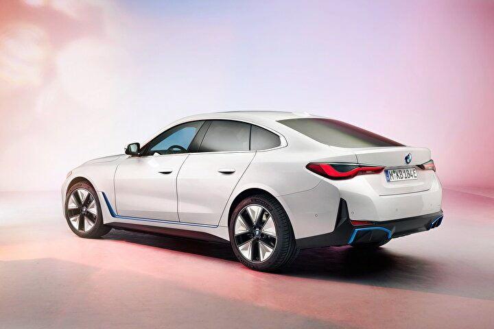 <p>BMW i4 eDrive40</p>
