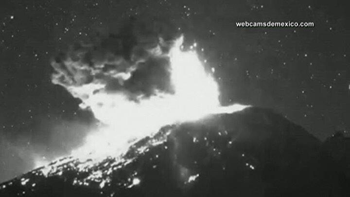 <p>Kraterinin çapı 900 metre ve derinliği 150 metre olan Popocatepetl’in 16 kilometre kuzeyinde ise ikizi olan Iztaccihuatl Yanardağı bulunuyor.</p>

<p> </p>
