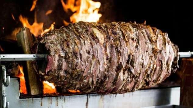 <p><strong>CAĞ KEBABI</strong></p>
