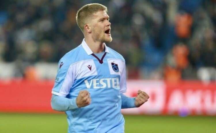 <p>17 - ANDREAS CORNELIUS</p>
<p>9 MİLYON EURO</p>