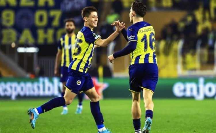 <p>15 - FERDİ KADIOĞLU</p>
<p>9.5 MİLYON EURO</p>