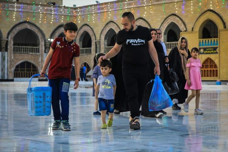 <p>Mütevazı iftar menülerinde ise ramazan ayının vazgeçilmezi hurmanın yanı sıra ayran ve mercimek çorbası öne çıkıyor. Daha önce birbirini tanımayan aileler iftar süresince yan yana sofralarda kaynaşıp sosyal bağ da geliştiriyor.</p>

<p> </p>
