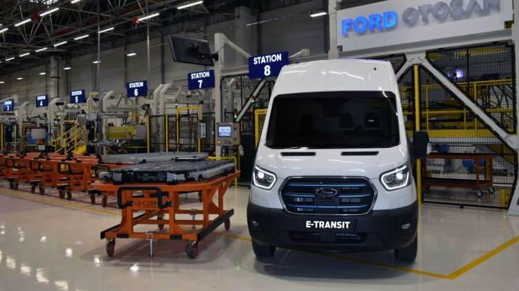 <p>Perşembe günü yapılan törenle Ford Otosan, Ford’un Avrupa’daki ilk elektrikli ticari aracı Ford E-Transit araç, Kocaeli fabrikalarında hattan indirdi.</p>

<p> </p>

<p> </p>
