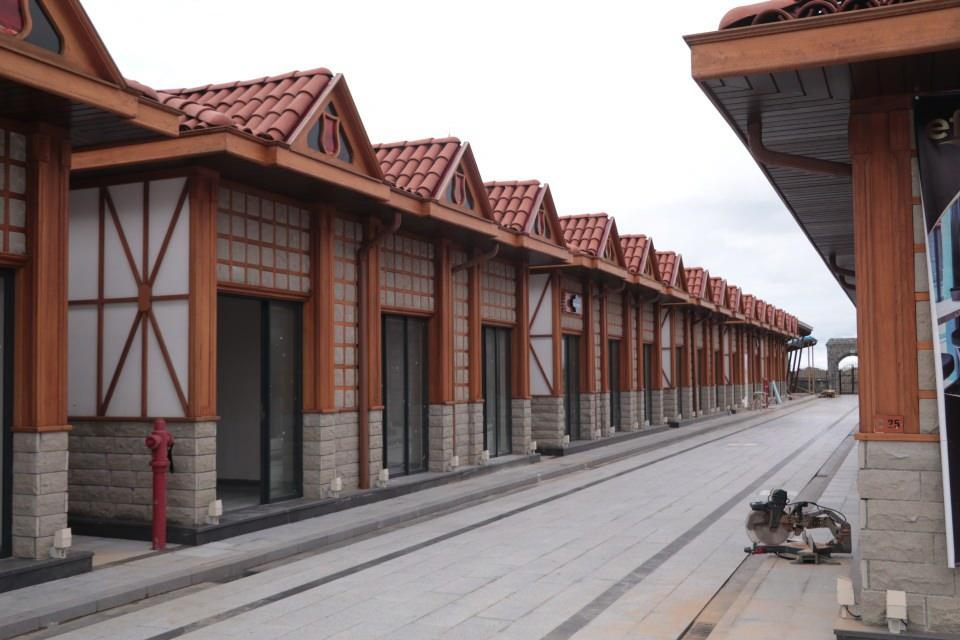 <p>25 dükkan ile çay severlerin farklı çayları tada bileceği projenin açılışını ise Cumhurbaşkanı Recep Tayyip Erdoğan gerçekleştirecek.</p>
