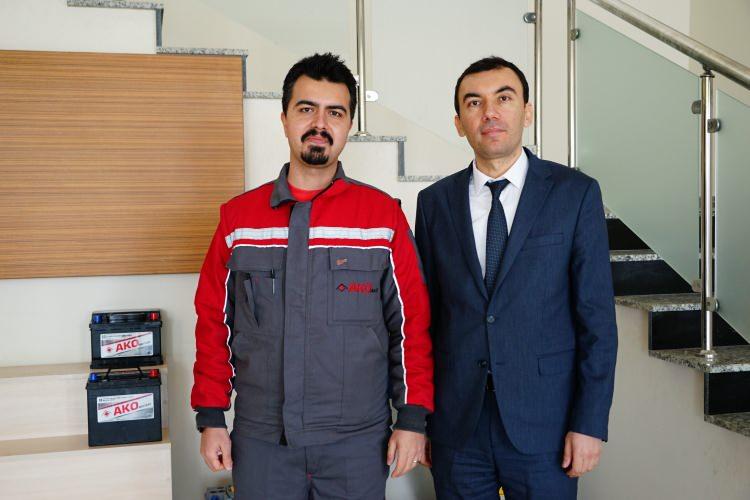<p><strong>“Fabrikamızın yıllık kapasitesini 3,5 milyon aküden 5 milyon aküye çıkartıyoruz”</strong></p>

<p>Firma olarak 86 farklı ülkeye ihracat yaptıklarını belirten Eydemir, “Şu anda üretimimizin yaklaşık yüzde 70'ini ihraç etmekteyiz. Hedefimiz yüzde 90 civarında ihracat yapan bir firma haline gelmek. Bu şekilde de çalışmalarımıza devam etmekteyiz. Bu çerçevede büyüyen pazar ve hedeflerimiz doğrultusunda şu an yeni yatırımla fabrikamızın kapasitesini artırıyoruz. Bu sene itibarıyla yıllık üretim kapasitemizi 3,5 milyondan, yaklaşık 5 milyona çıkarmış olacağız. Fabrikada makine kurulumları da temmuz ve ağustos ayları itibarıyla tamamlandıktan sonra, fabrikamızın son çeyrekte yıllık üretim kapasitesi 5 milyon kapasiteye çıkmış olacaktır” diye konuştu.</p>
