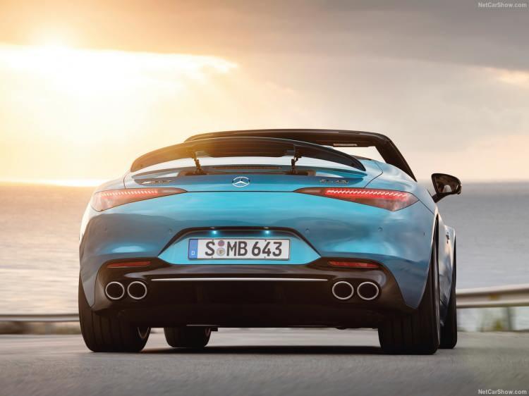 <p>Yeni AMG SL43, M139 kodlu 2.0 litre dört silindirli ünitesiyle diğer versiyonlara kıyasla motor konusunda daha mütevazı ancak onu önemli kılan bir özellik var.</p>