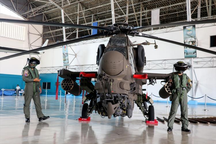 <p>İkinci paket Atak helikopteri satışı kapsamında Filipinler tarafına taslak fiyat teklifi verildi ve görüşmelere başlandı.</p>
<p> </p>