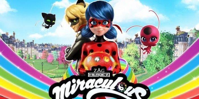 <p>Haziran’dan itibaren Türkiye’de, Disney Plus adıyla, ücretli aboneliğe dayalı video platformu olarak devam edileceği müjdelendi. Anlayacağınız Disney Channel, Netflix benzeri bir yapıya dönüşüyor, hem de ona rakip oluyor.</p>
