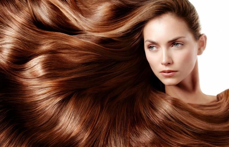 <p><span style="color:#000000"><strong>Saçınızı şampuanladıktan sonra son su olarak bir çaydanlık ılık çayla durulayın. Saçlarınız ışıl ışıl olacak. </strong></span></p>

<p> </p>
