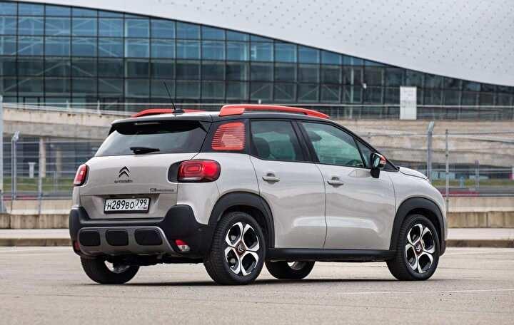 <p><strong>Cıtroen C Aircross </strong>- 898 adet</p>