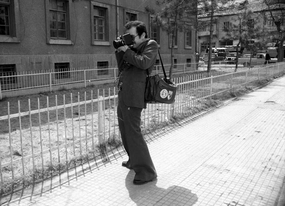 <p>1978 yılında AA Muhabiri Ceyhan Altınyeleklioğlu... </p>
