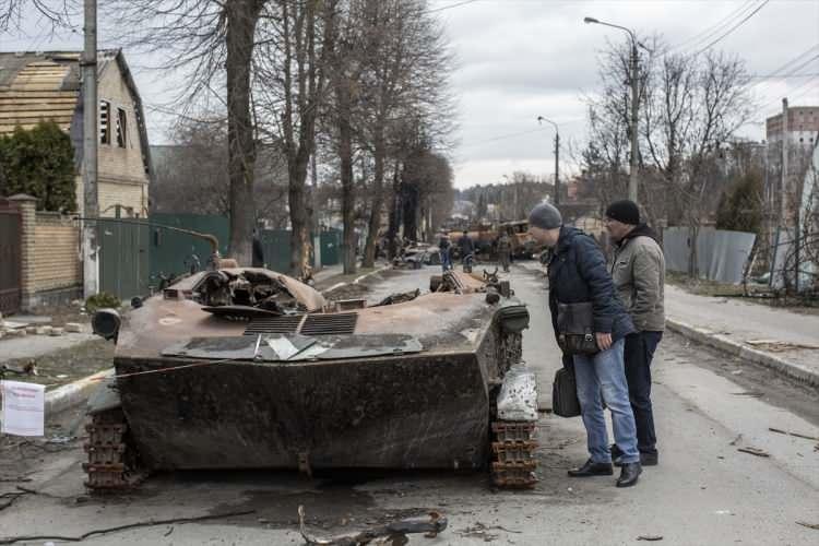 <p>LOJİSTİK BAŞARISIZLIK</p>

<p>Birlikler, yiyecek ve diğer malzemeleri tükendiğinde, üstlerinin ikmal için hiçbir planı yoktu. Tanklar durdu.</p>
