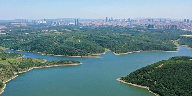 <p>Suyu musluktan içirebilecek hale geleceğiz. Bugün yardım alan ailelere 100-120 lira su parası geliyorsa, şimdi bu 50 liraya düşecek" diyen Yavaş, 3 yılda suya yüzde 80 zam yaptı. </p>
