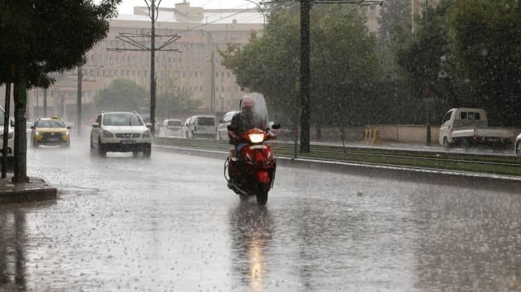 <p> Gaziantep<br />
Salı - Yağmurlu</p>
