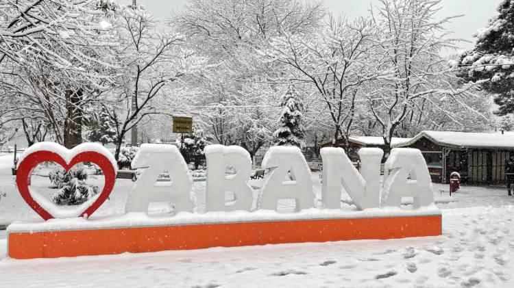 <p> Kastamonu<br />
Pazartesi - Kuvvetli yağmurlu<br />
Salı ve çarşamba - Kar yağışlı</p>
