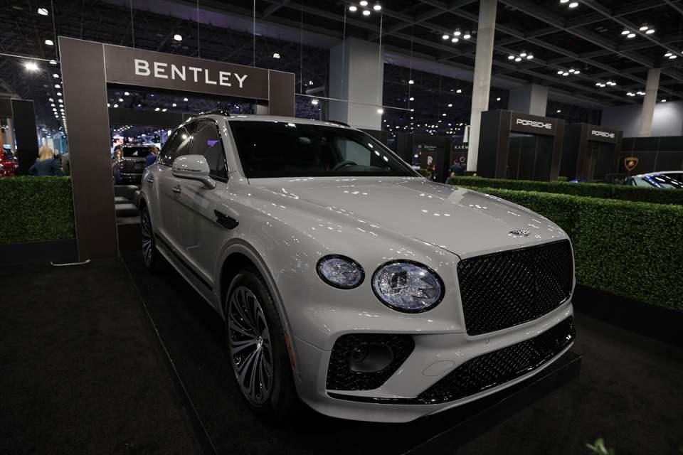 <p>Bentley Bentayga</p>
