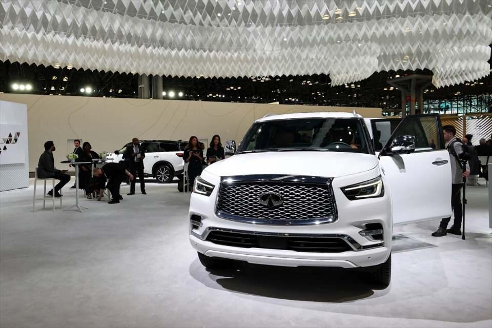 <p>Lincoln Aviator EV</p>
