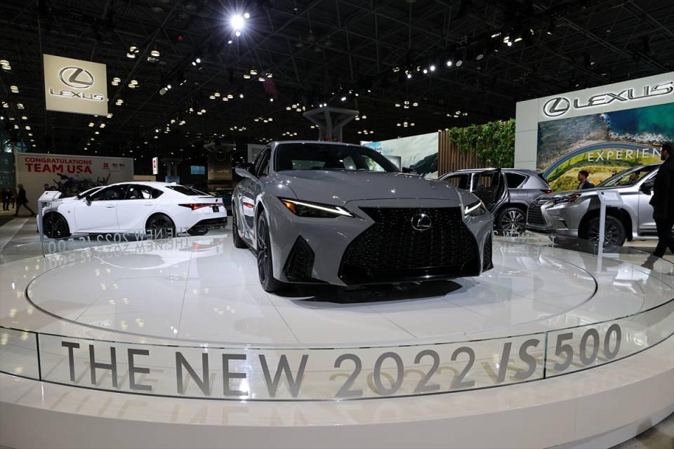 <p>Lexus IS 500</p>
