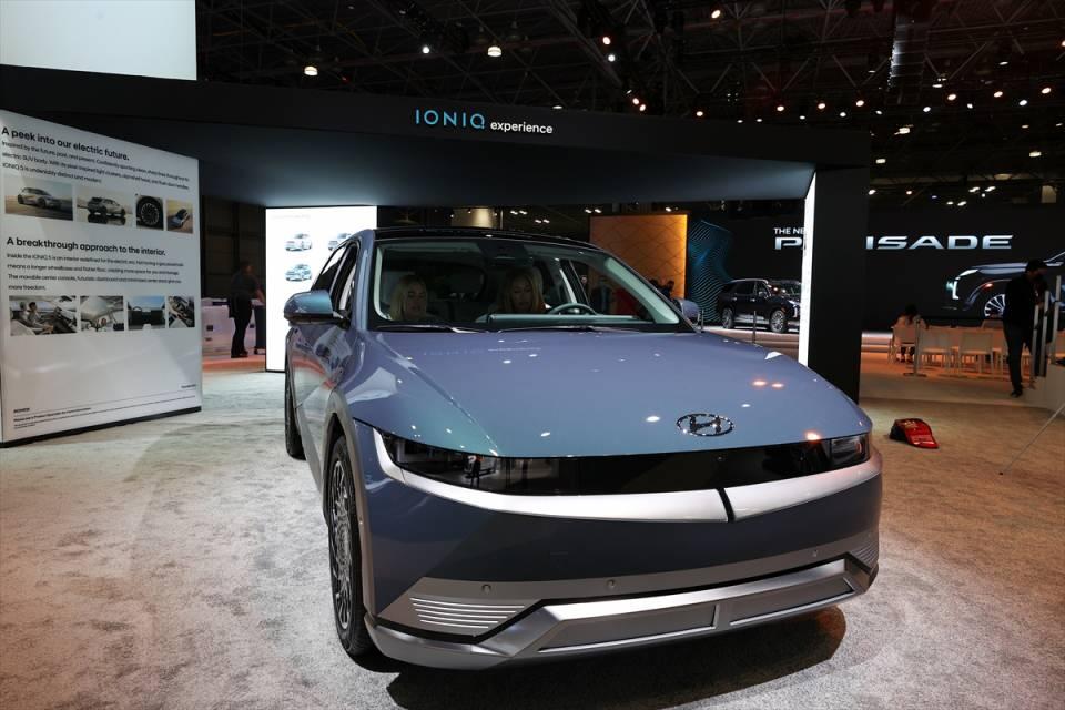 <p>Hyundai IONIQ 5 EV</p>
