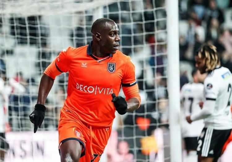 <p>15. Stefano Okaka (Medipol Başakşehir) | 10 gol</p>
