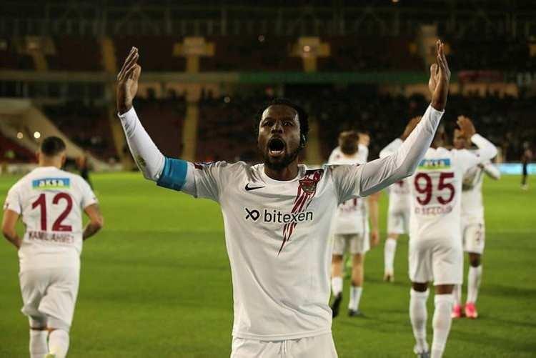 <p>10 Mame Diouf (Hatayspor) | 11 gol</p>