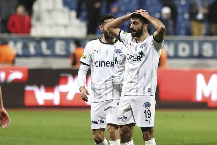 <p>3. Umut Bozok (Kasımpaşa) | 14 gol</p>