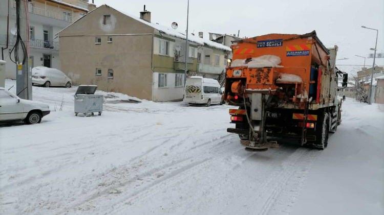 <p> Bayburt<br />
Pazartesi - Yağmurlu<br />
Salı ve çarşamba - Kar yağışlı</p>
