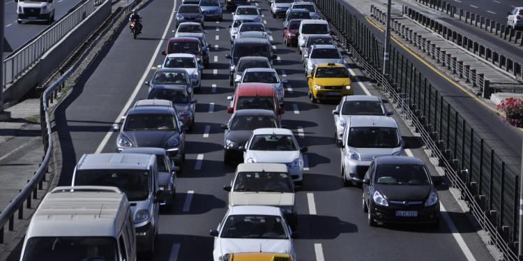 <p>Zorunlu trafik sigortasına her ay yapılan otomatik zam oranı artırıldı. </p>
