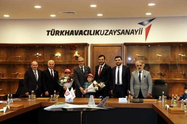 <p>Bağcılar Belediye Başkanı Abdullah Özdemir, 23 Nisan Ulusal Egemenlik ve Çocuk Bayramı nedeniyle düzenledikleri etkinlik kapsamında, 23 ilkokul öğrencisi ile TUSAŞ'ı ziyaret etti. ​</p>
