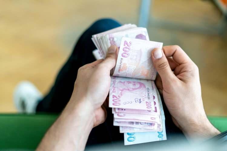 <p>MEMUR (9/1)<br />
Temmuz 2021: 5,205 TL<br />
Ocak 2022: 6,854 TL<br />
Temmuz 2022: 9,193 TL<br />
<br />
ÖĞRETMEN<br />
Temmuz 2021: 6,553 TL<br />
Ocak 2022: 8,668 TL<br />
Temmuz 2022: 11,626 TL</p>