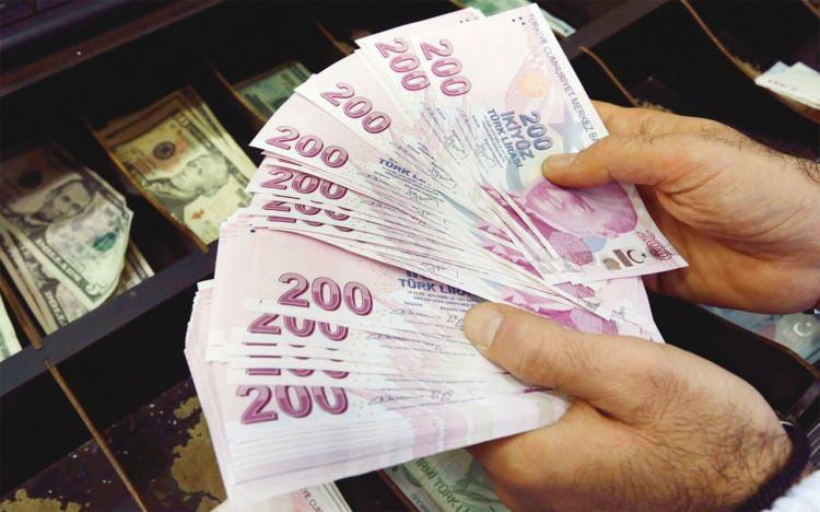 <p><strong>SSK VE BAĞKUR EMEKLİSİ</strong></p>
<p>Üç aylık enflasyon artışı Yüzde 22.81</p>
<p>Altı aylık enflasyon artışı Yüzde 34.62</p>
