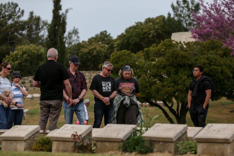 <p>O'Grady, savaşta yaşamını yitirenleri minnetle andıklarını aktararak, şöyle devam etti:</p>

<p>"Dünyadaki tüm insanlar barış içinde birleşmeli. Barış için birlik yapmalıyız, dostluk kurulmalı. Mesela buradaki savaştan sonra bu ilişkiler olmasaydı belki bugün hiçbir Avustralyalıda Türklere karşı bir sempati olmayacaktı. Bugün bir asır sonra hep beraber Türkler ve Avustralyalılar kardeş. Bu çok önemli. Burada artık barış var ve bu hep sürecek, ülkeleri barış yönetmeli."</p>
