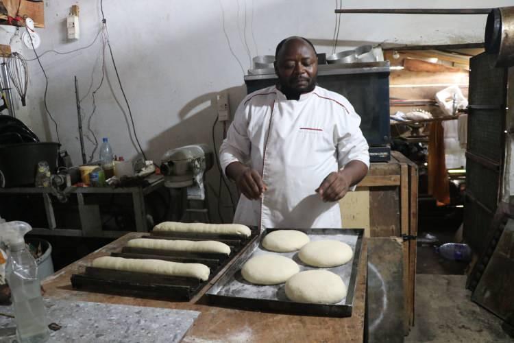 <p>Krizlerin fırsatlar yaratabileceğinin altını çizen Nganta, Afrikalıların bir araya gelmesi durumunda yapamayacağı herhangi bir şey olmadığını vurguladı.</p>

<p> </p>
