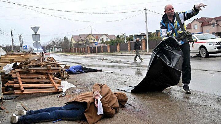 <p>Yüzlerce sivilin elleri arkadan bağlı cansız bedenlerinin bulunması üzerine Ukrayna harekete geçmiş ve katliamın arkasındaki kişiyi belirlemek için çalışma başlatmıştı.</p>
<p> </p>
