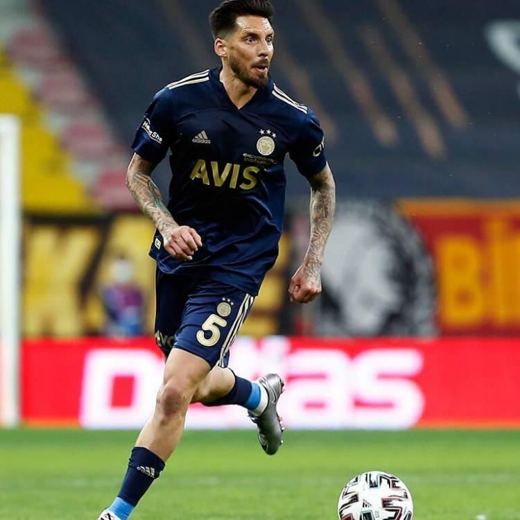 <p>JOSE SOSA</p>
