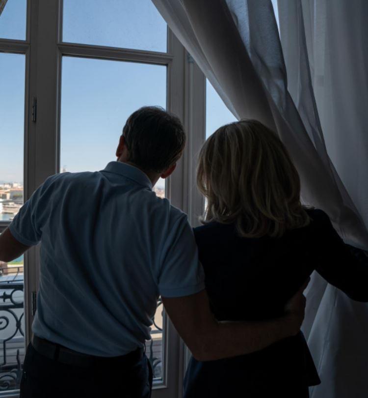 <p>Fransa'da cumhurbaşkanlığı seçiminin 2. turuna sayılı günler kala, hazırlıklar devam ediyor. </p>
