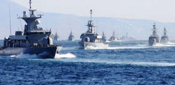 <p>Bunun yanı sıra Yunanistan'ın 3 ya da 4 tane korvet tipi savaş gemisi siparişi için Fransa, İngiltere ve İtalya'dan yapılan teklifleri incelediği de bilinenler arasında</p>
