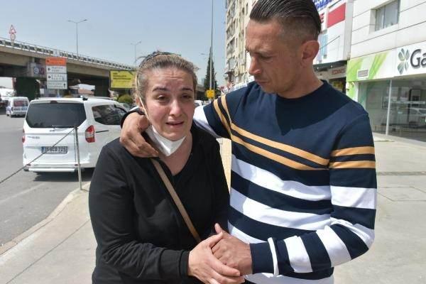 <p>İzmir'in Gaziemir ilçesindeki bir restoranda yedikleri yemek sonrası annesi ve kardeşiyle birlikte rahatsızlanıp kaldırıldığı hastanede yaşamını yitiren Ece Melisa Mercankaya'nın (6) ön otopsisinden sonuç çıkmadı. </p>
