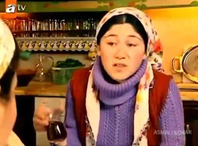 <p><strong>Asmalı Konak'ın renkli isimlerinden Asya karakterine başarıyla hayat veren Yeliz Özdemir, şimdilerde ekranlardan uzak sakin bir hayat yaşıyor.</strong></p>
