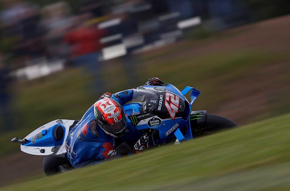 <p>Suzuki Ecstar takımının pilotu Alex Rins</p>
