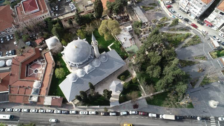 <p>523 yıllık Mirliva Hüseyin Paşa Camisi ve 14. yüzyıl yapısı Güzelköy Camisi de ziyaretçilerini geçmişe götürüyor.</p>

<p> </p>
