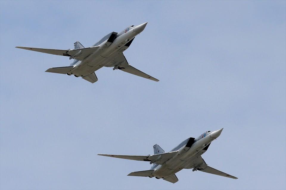 <p>Tu-22M3 uçağı provaya katıldı.</p>