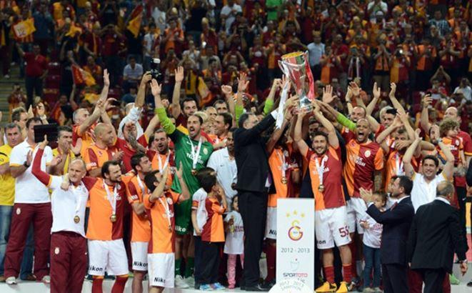 <p>2013 yılı Süper Lig şampiyonu Galatasaray</p>
