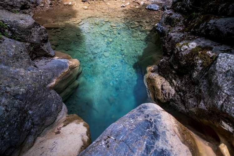 <p>Manisa Fotoğraf Derneği (MAFOD) üyeleri de kanyonu fotoğraflayarak ölümsüzleştirdi. MAFOD Başkanı Nazmi Çaykara öncülüğünde kanyonu fotoğraflayan fotoğraf tutkunları, kanyonun korunmasını istedi.</p>
<p> </p>