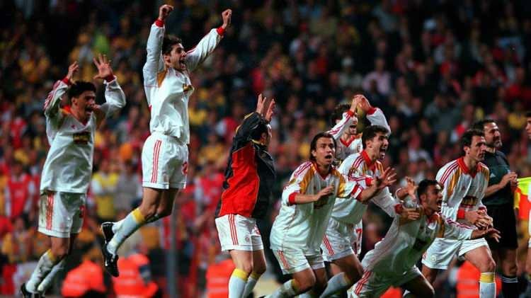 <p>2000 yılı Türkiye 1. Ligi şampiyonu Galatasaray</p>