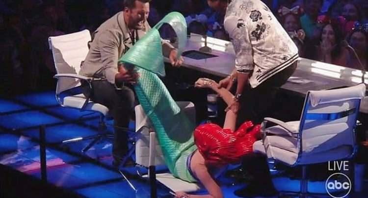 <p><strong>Katy Perry jüri üyesi olduğu American Idol adlı yarışma programında sevenlerini yüreğini ağzına getirdi.</strong></p>
