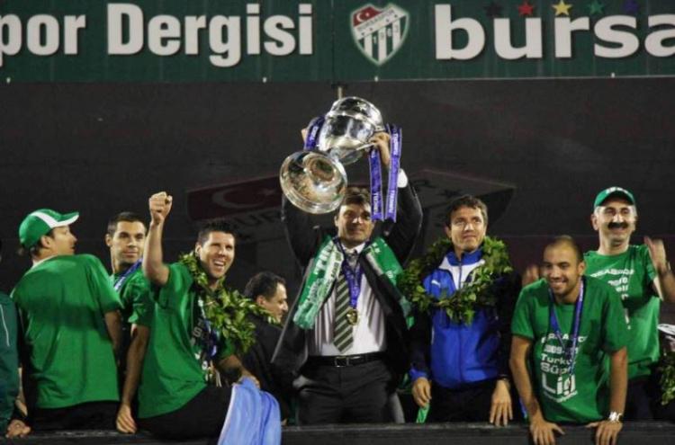 <p>2010 yılı Süper Lig şampiyonu Bursaspor</p>
