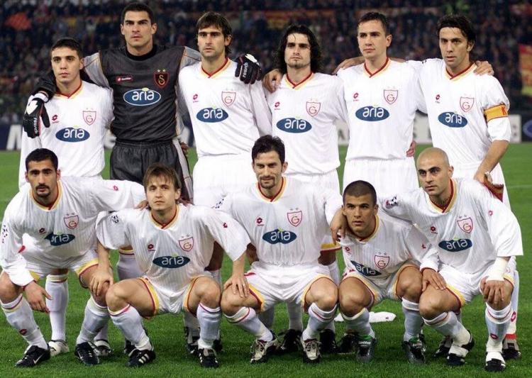 <p>2002 yılı Süper Lig şampiyonu Galatasaray</p>
